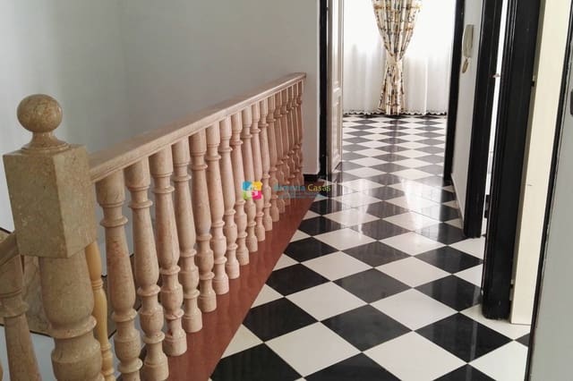 Casa de 3 habitaciones en Fines en venta - 95.000 € (Ref: 9583489)