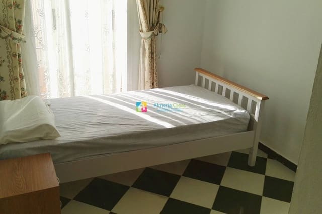 Casa de 3 habitaciones en Fines en venta - 95.000 € (Ref: 9583489)