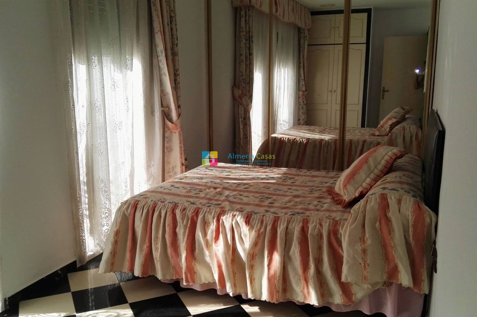 Casa de 3 habitaciones en Fines en venta - 95.000 € (Ref: 9583489)