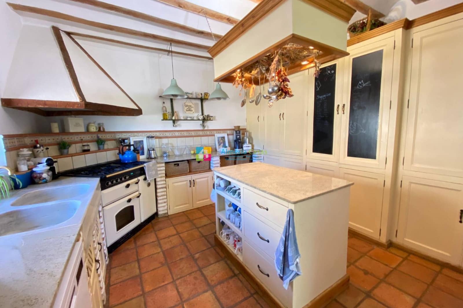 Finca/Casa Rural de 8 habitaciones en Vélez-Blanco en venta con piscina garaje - 695.000 € (Ref: 9583490)