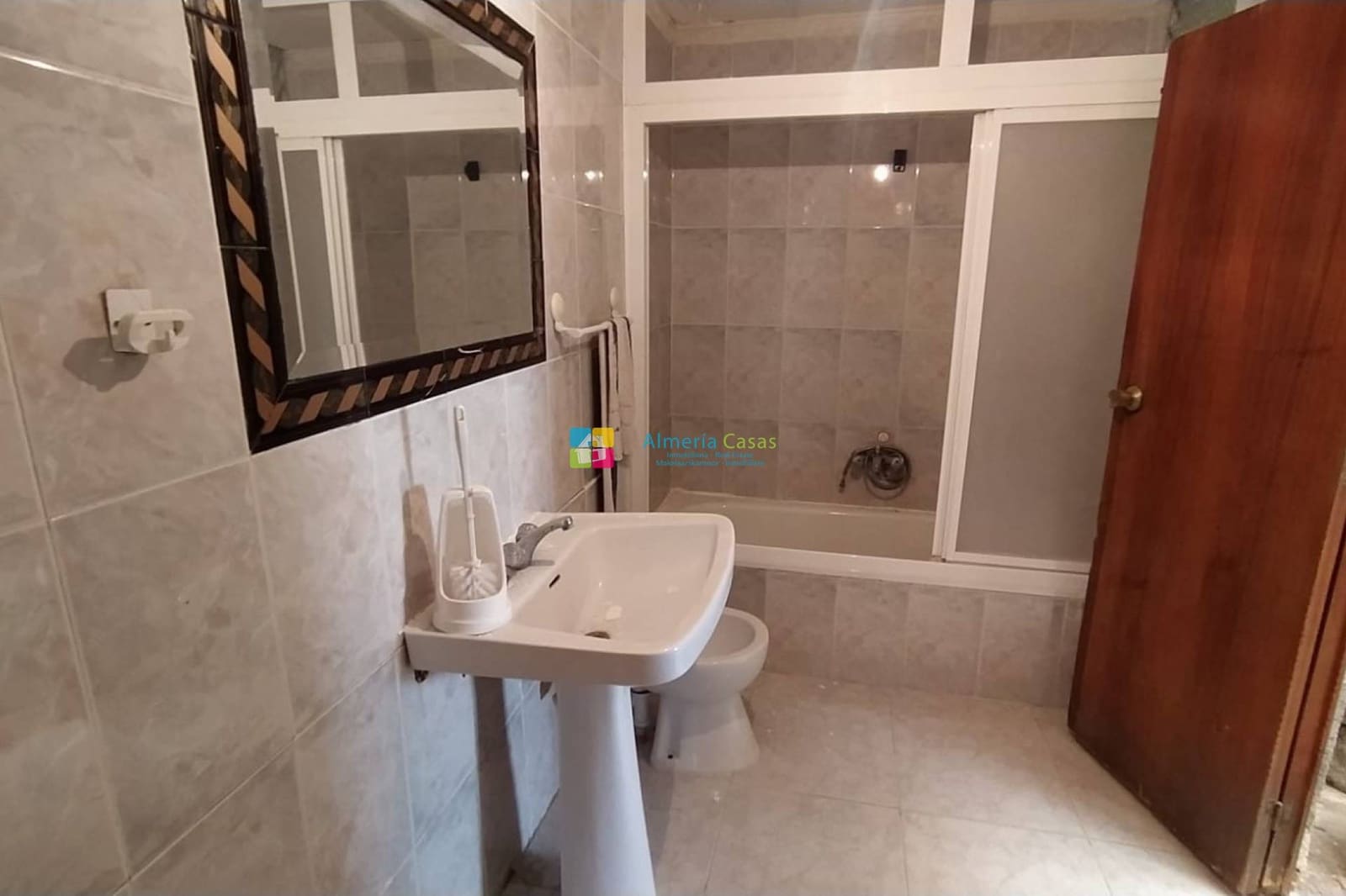 6 sovrum Hus till salu i Los Llanos (Zurgena) med garage - 87 000 € (Ref: 9583493)