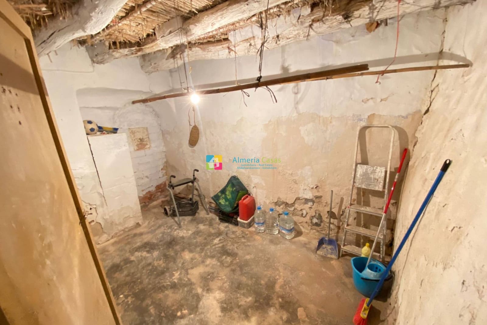 5 slaapkamer Finca/Landhuis te koop in Cantoria - € 125.000 (Ref: 9588132)