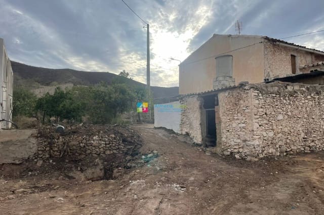 5 slaapkamer Finca/Landhuis te koop in Cantoria - € 125.000 (Ref: 9588132)