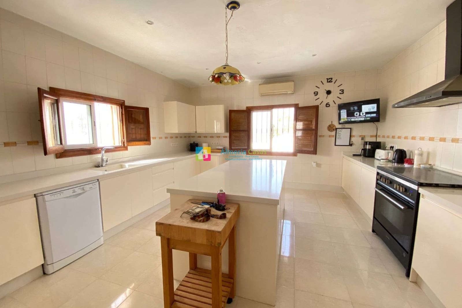 3 Zimmer Villa zu verkaufen in Arroyo Medina mit Pool Garage - 275.000 € (Ref: 9588133)