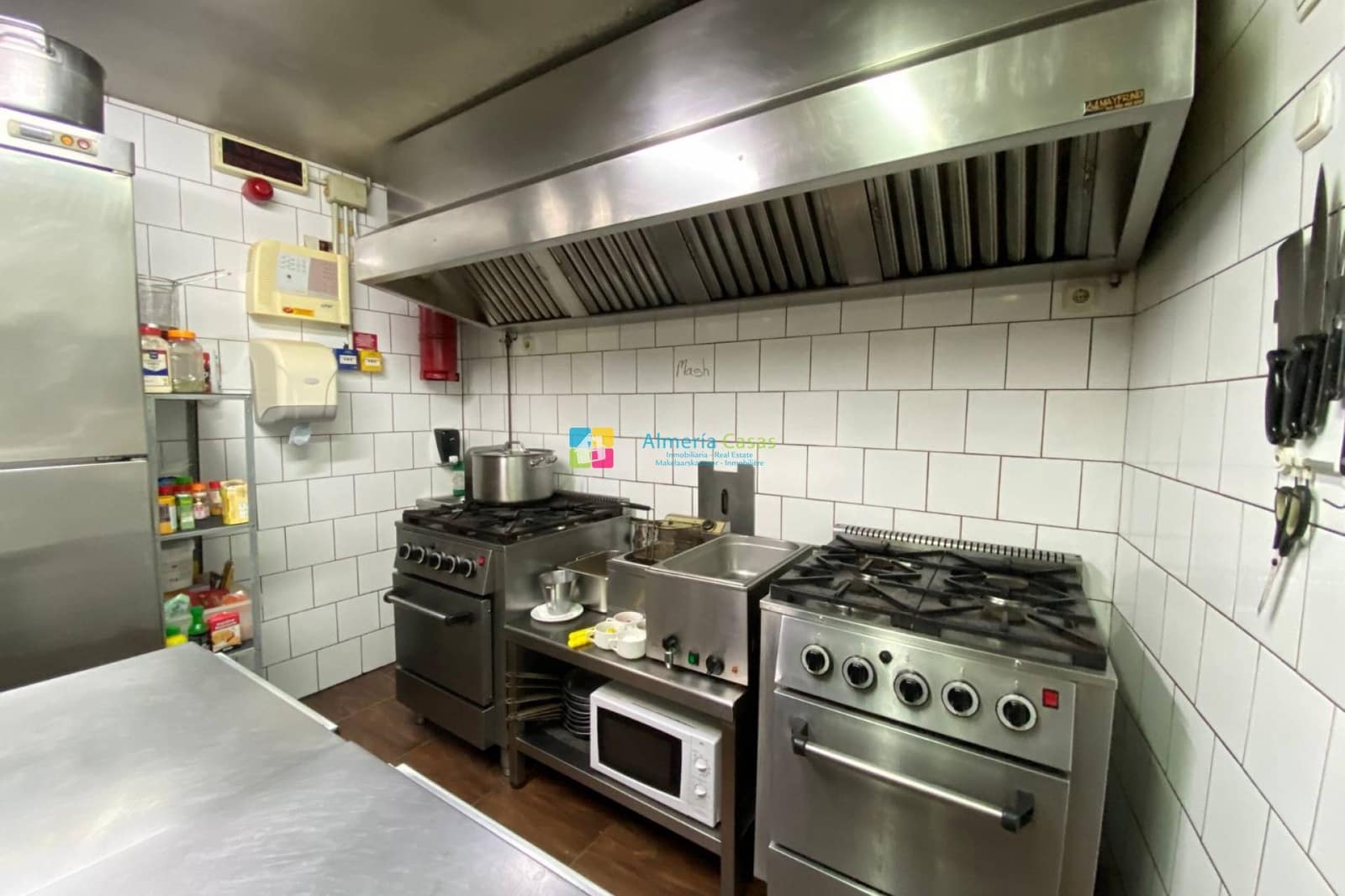 Komercyjne na sprzedaż w Albox - 64 950 € (Ref: 9588279)