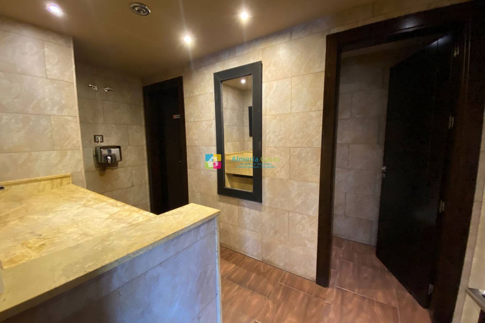 Komercyjne na sprzedaż w Albox - 64 950 € (Ref: 9588279)