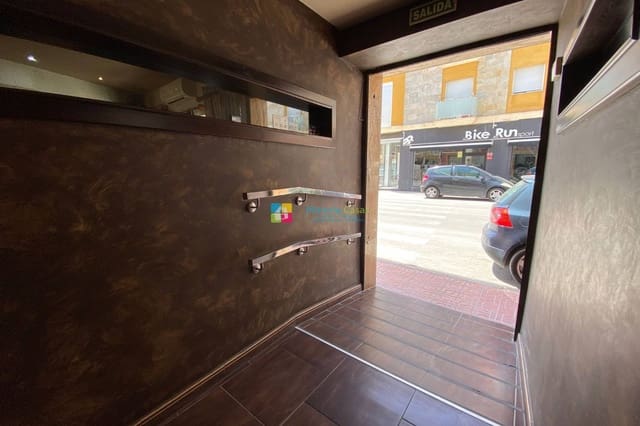 Komercyjne na sprzedaż w Albox - 64 950 € (Ref: 9588279)