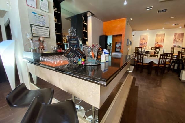 Komercyjne na sprzedaż w Albox - 64 950 € (Ref: 9588279)