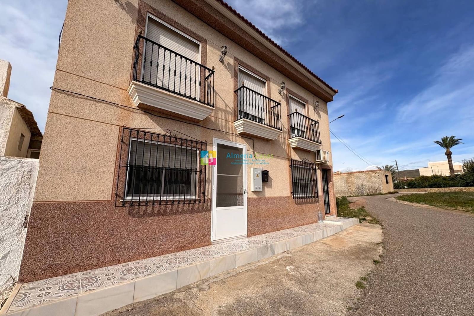4 quarto Casa em Banda para venda em Huercal-Overa - 150 000 € (Ref: 9588455)