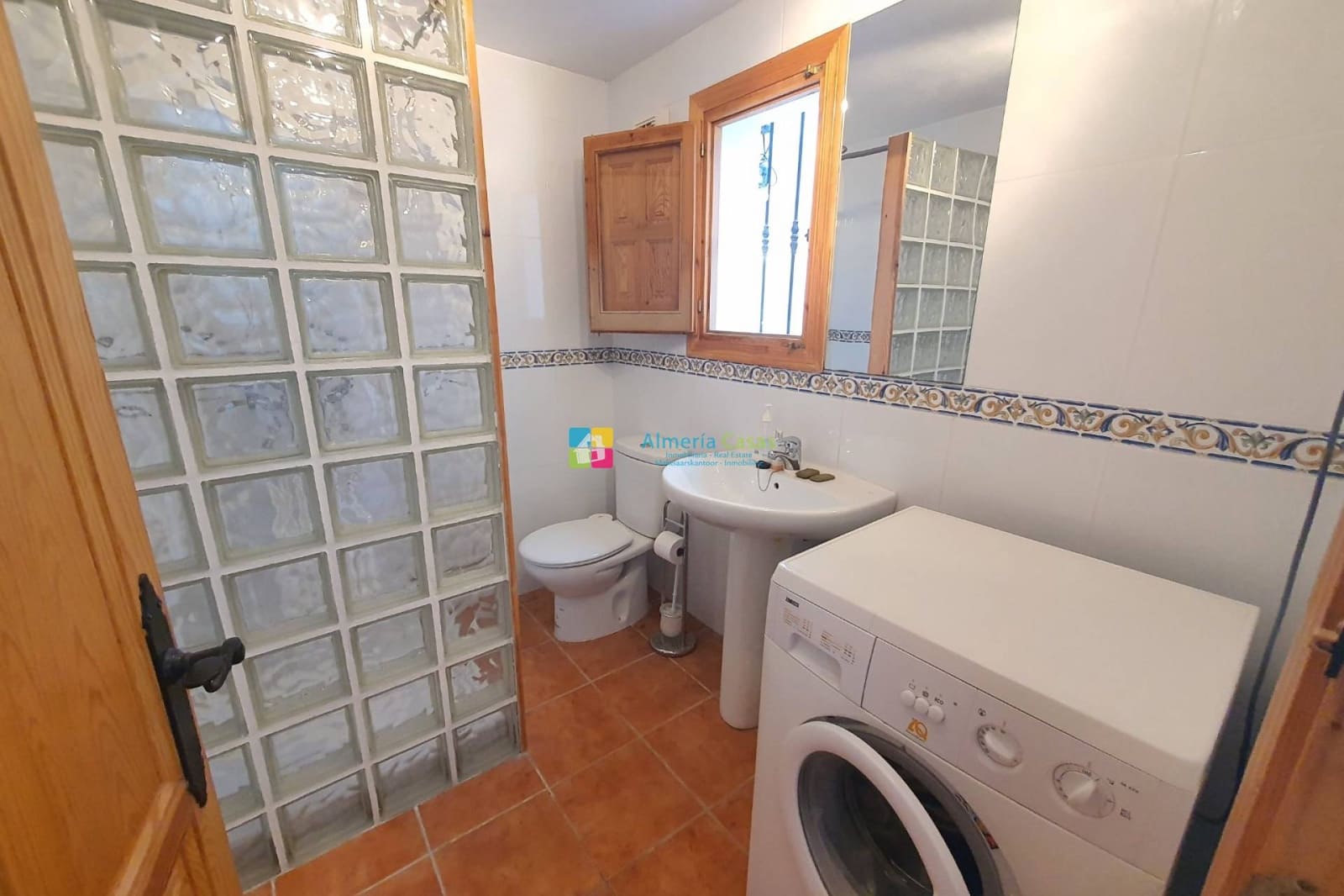 Casa de 3 habitaciones en Oria en venta - 120.000 € (Ref: 9596861)