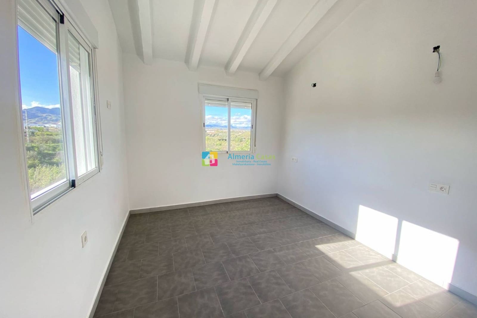 3 makuuhuone Huvila myytävänä paikassa Cantoria - 156 000 € (Ref: 9602984)