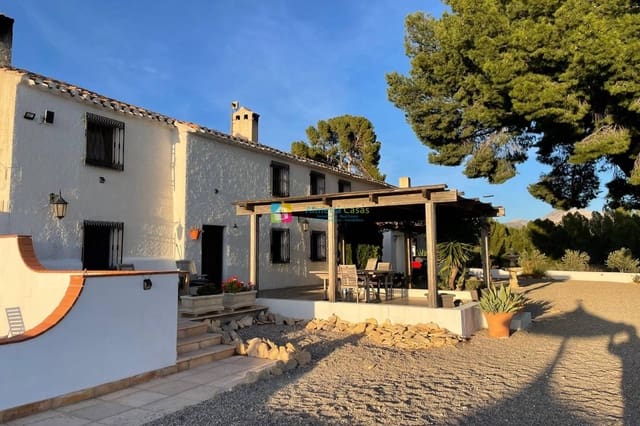 6 quarto Quinta/Casa Rural para venda em Chirivel - 530 000 € (Ref: 9602986)