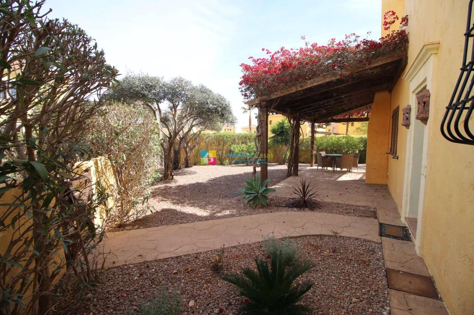 4 soveværelse Villa til salg i Cuevas del Almanzora med swimmingpool - € 420.000 (Ref: 9609517)