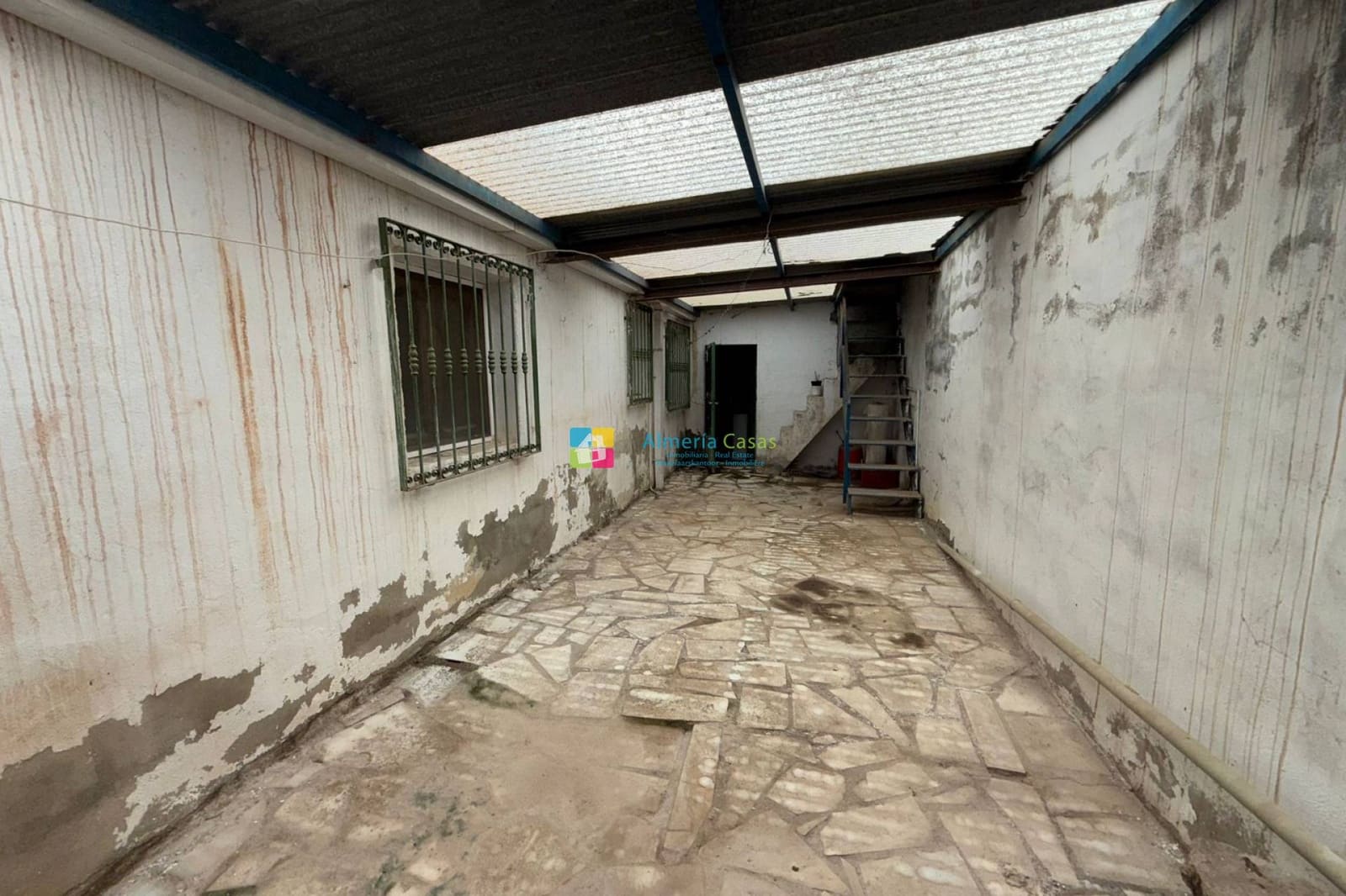 4 soveværelse Byhus til salg i Fines - € 65.000 (Ref: 9618081)