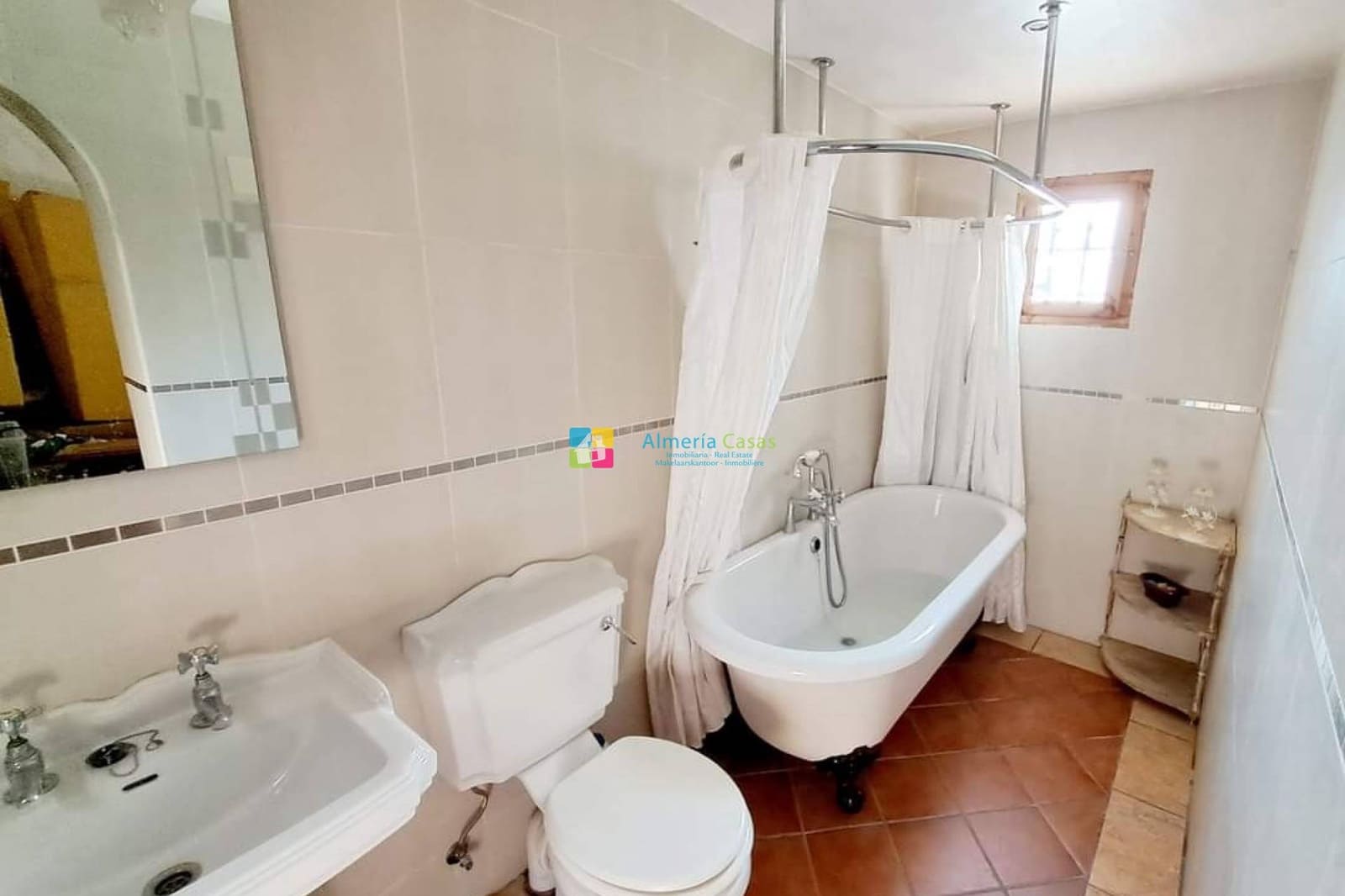 7 slaapkamer Finca/Landhuis te koop in Cantoria met zwembad - € 299.995 (Ref: 9645954)