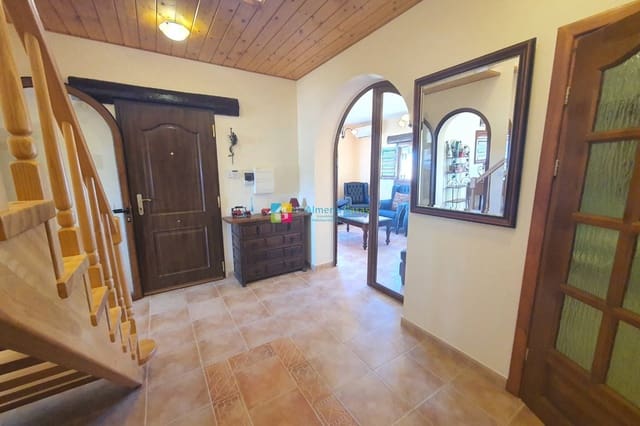 3 bedroom Villa for sale in El Cucador, Zurgena with pool - € 299,000 (Ref: 9650282)