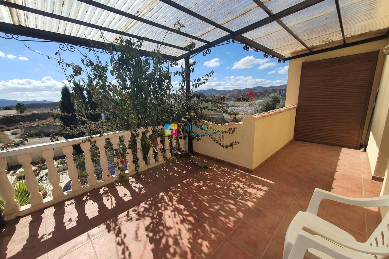 3 bedroom Villa for sale in El Cucador with pool - € 299,000 (Ref: 9650282)