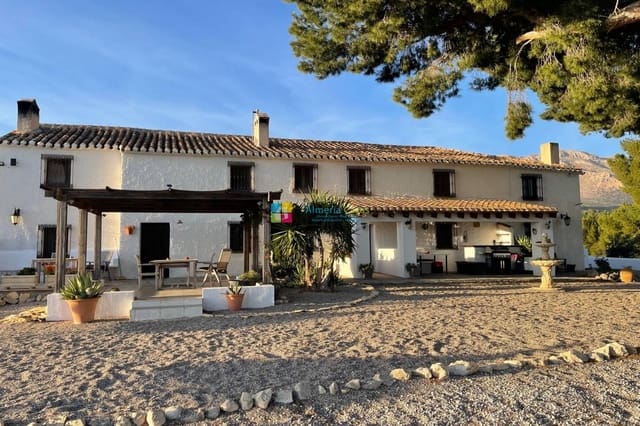 6 Zimmer Finca/Landgut zu verkaufen in Chirivel - 530.000 € (Ref: 9665288)