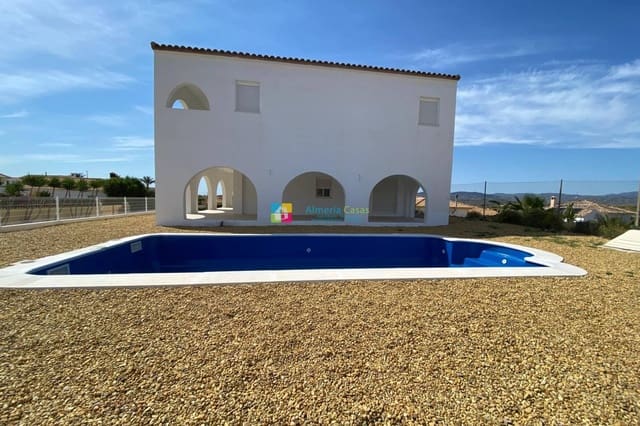 4 Zimmer Villa zu verkaufen in Zurgena mit Pool - 294.000 € (Ref: 9672130)