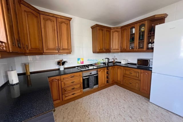 4 Zimmer Villa zu verkaufen in Arboleas mit Pool - 279.000 € (Ref: 9672132)