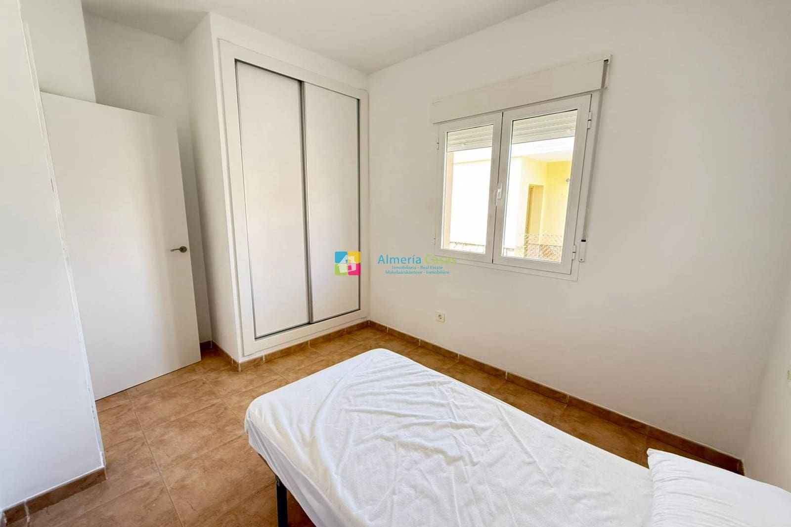 3 bedroom Villa for sale in Sorbas - € 139,000 (Ref: 9675965)