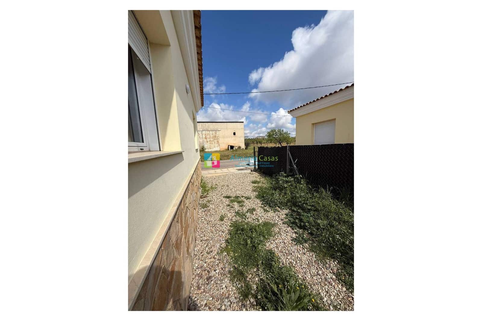 3 bedroom Villa for sale in Sorbas - € 139,000 (Ref: 9675965)