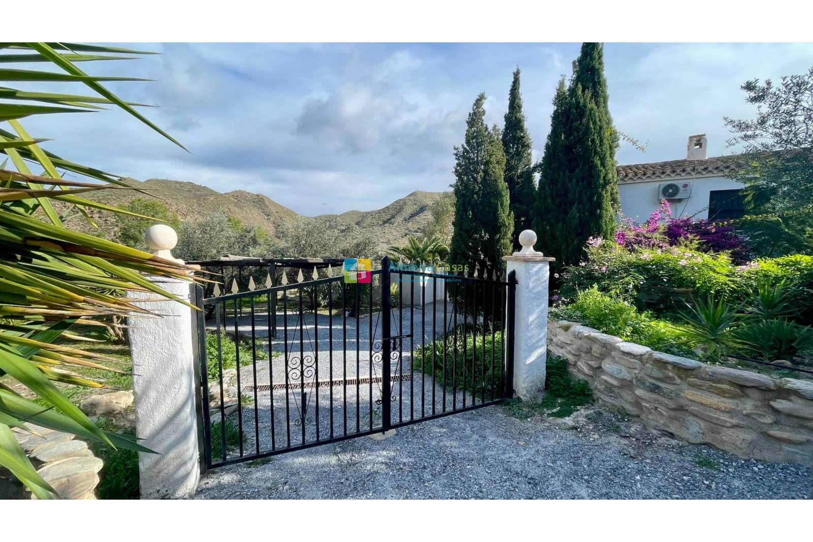 4 bedroom Finca/Country House for sale in Almanzora - € 335,000 (Ref: 9679110)