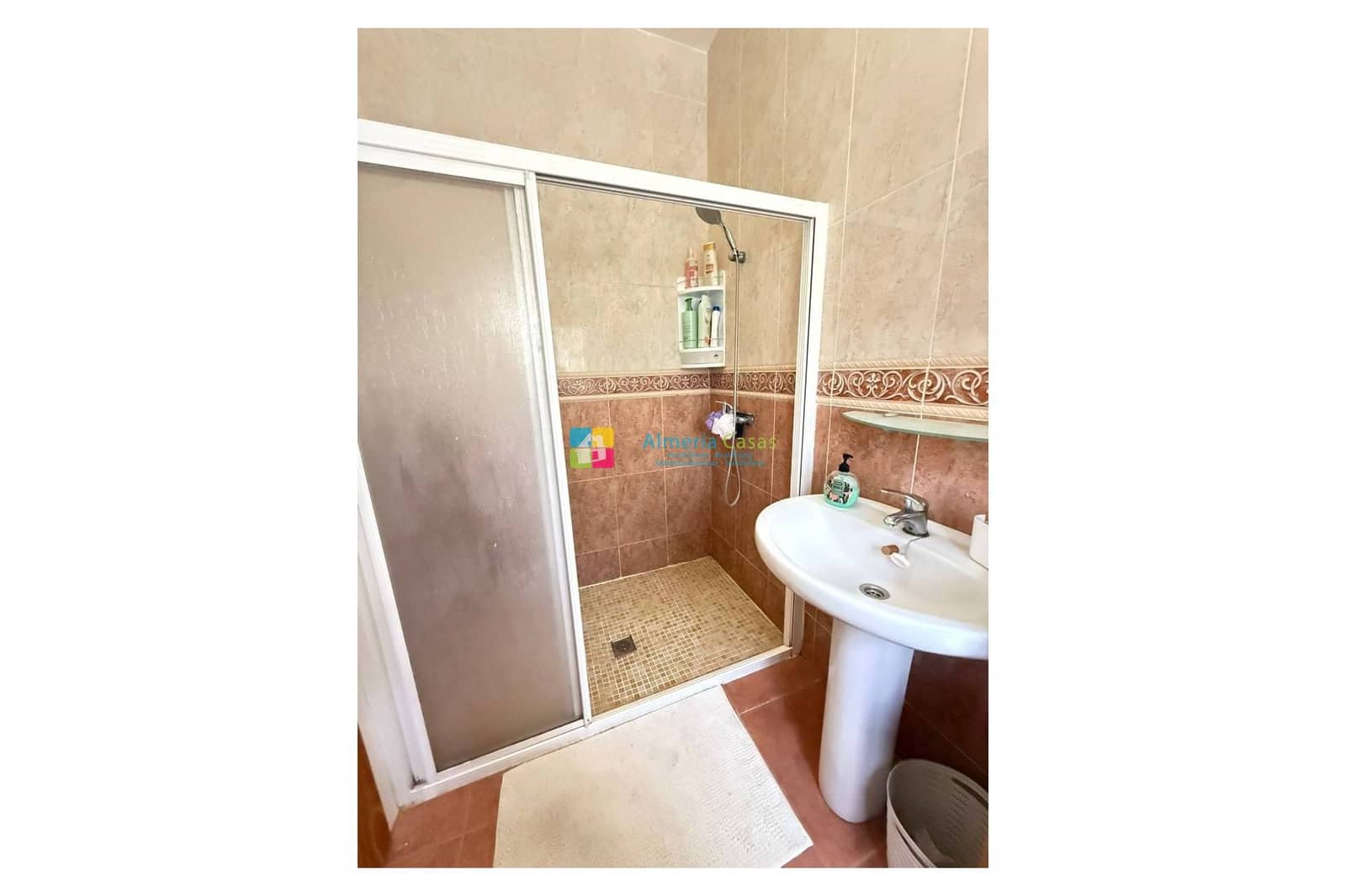 Chalet de 3 habitaciones en Albanchez en venta - 185.000 € (Ref: 9679114)