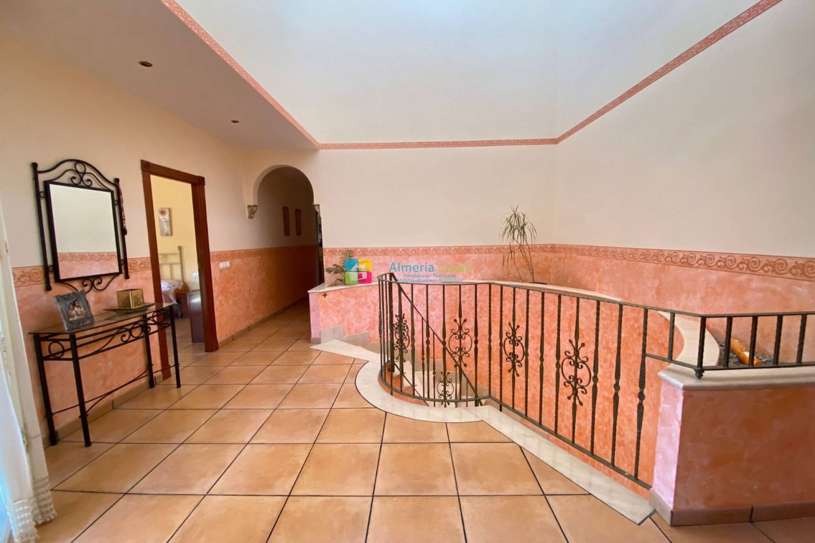 4 bedroom Villa for sale in Cuevas del Almanzora - € 295,000 (Ref: 9684252)