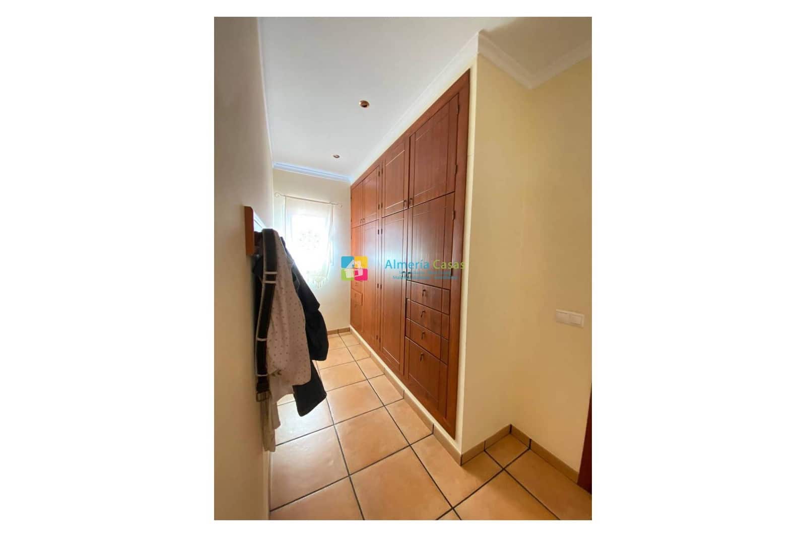 4 bedroom Villa for sale in Cuevas del Almanzora - € 295,000 (Ref: 9684252)