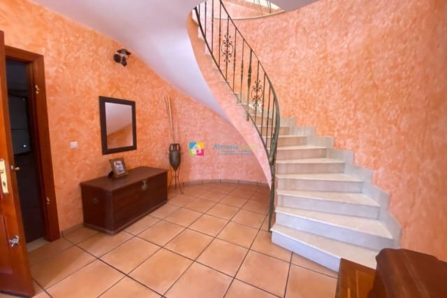 4 quarto Moradia para venda em Cuevas del Almanzora - 295 000 € (Ref: 9684252)