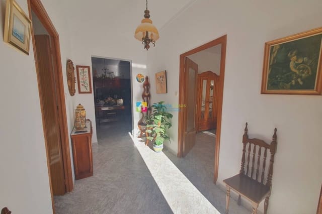 Casa de 4 habitaciones en La Alfoquia, Zurgena en venta - 155.000 € (Ref: 9687489)