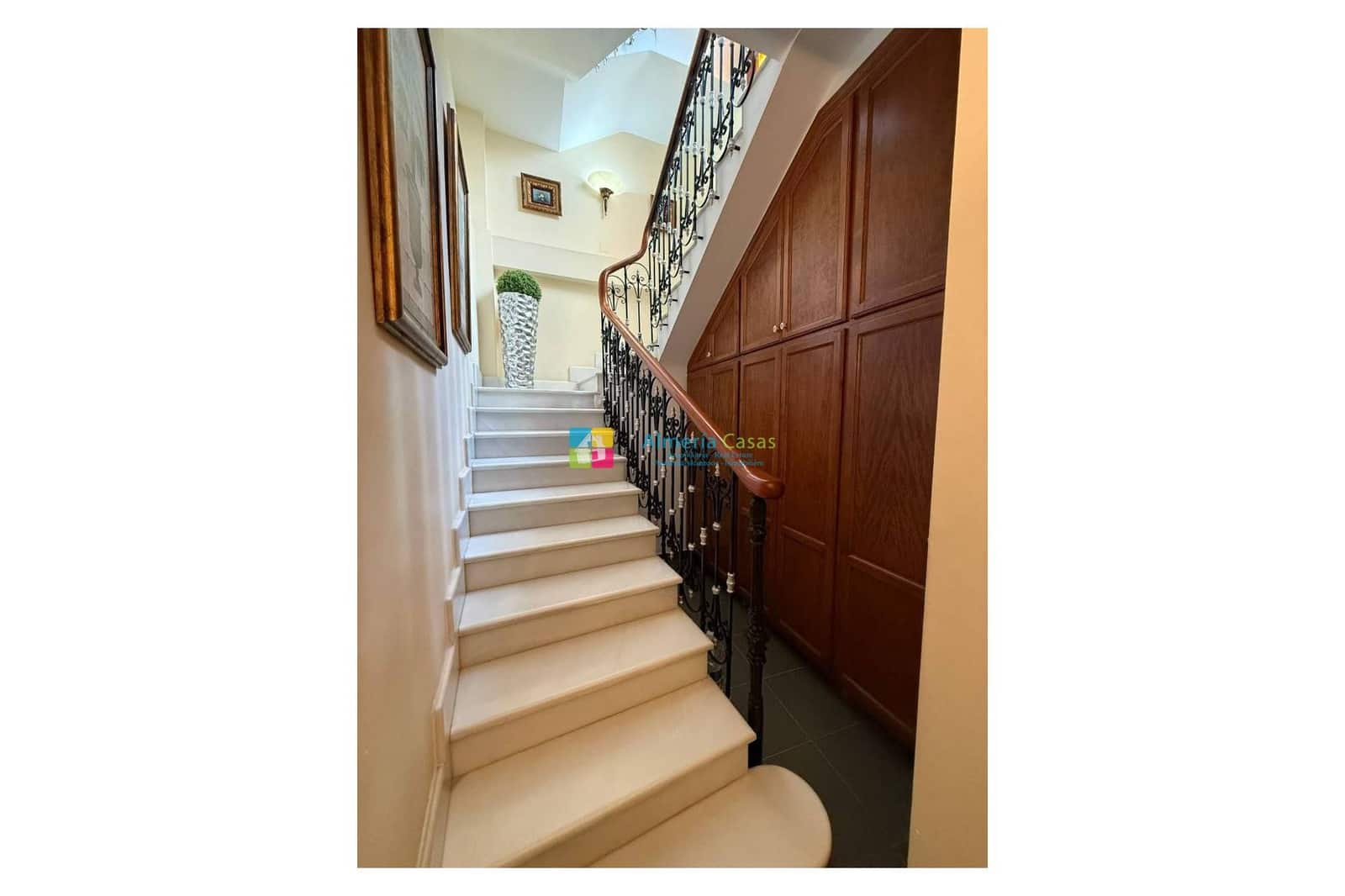 5 soveværelse Byhus til salg i Albox - € 395.995 (Ref: 9694209)