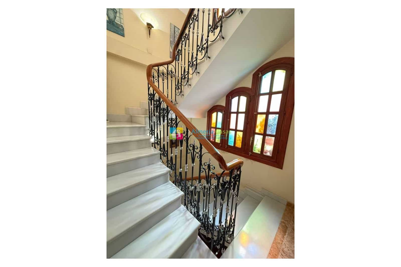 5 soveværelse Byhus til salg i Albox - € 395.995 (Ref: 9694209)