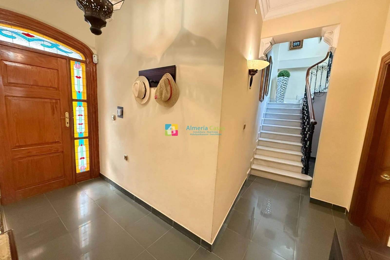 5 soveværelse Byhus til salg i Albox - € 395.995 (Ref: 9694209)