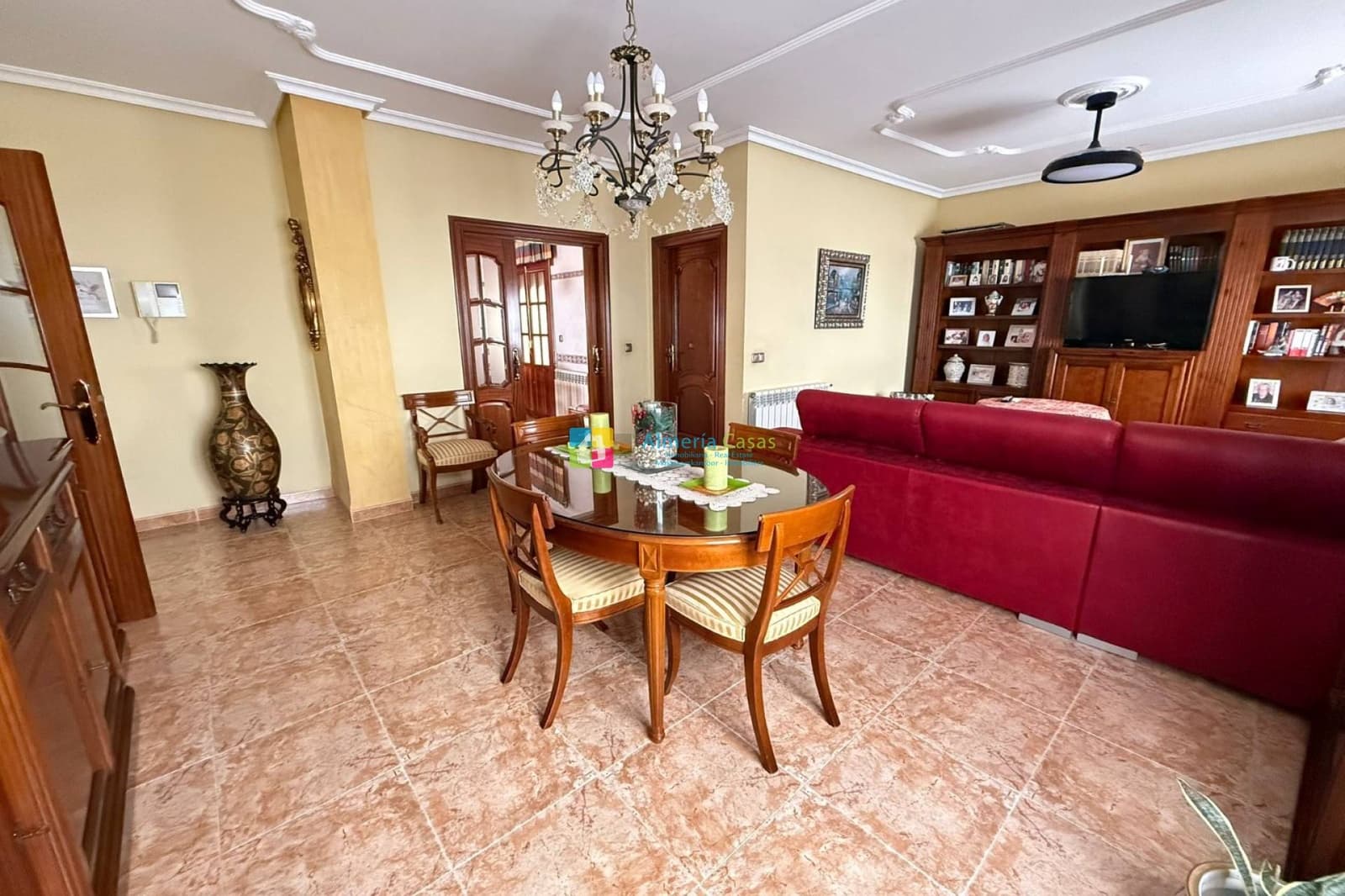 5 soveværelse Byhus til salg i Albox - € 395.995 (Ref: 9694209)