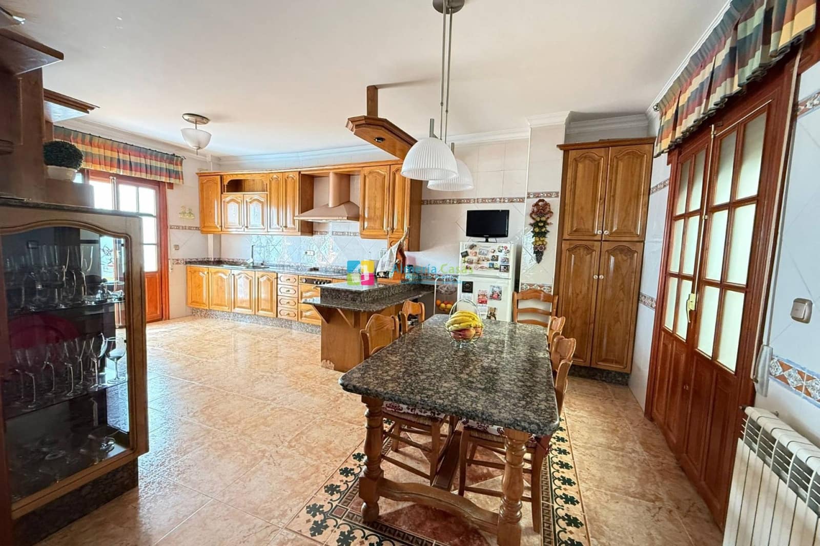 5 soveværelse Byhus til salg i Albox - € 395.995 (Ref: 9694209)