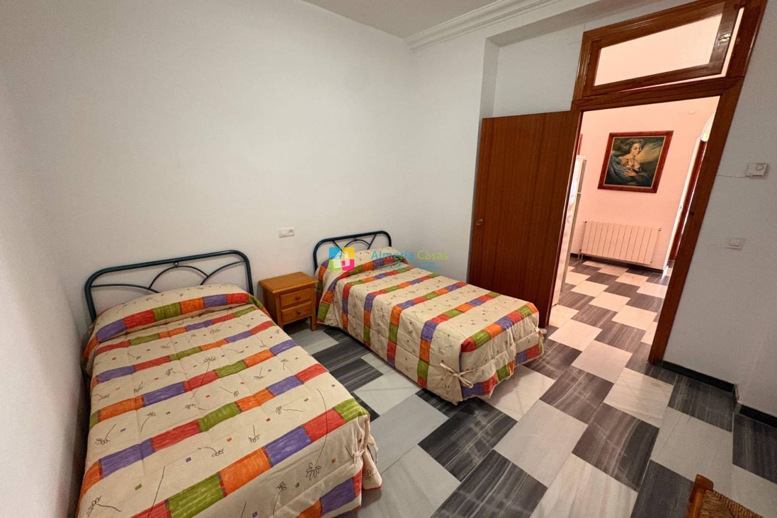 8 bedroom Townhouse for sale in Sierro - € 224,950 (Ref: 9699697)