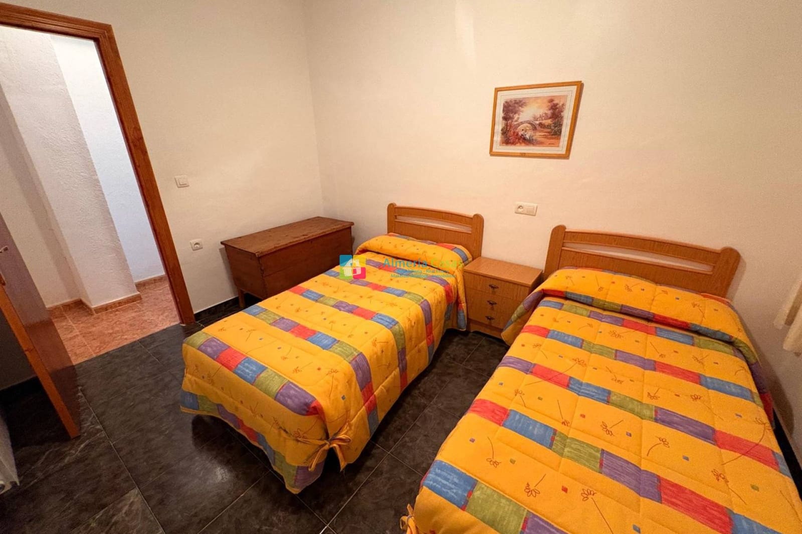 8 bedroom Townhouse for sale in Sierro - € 224,950 (Ref: 9699697)