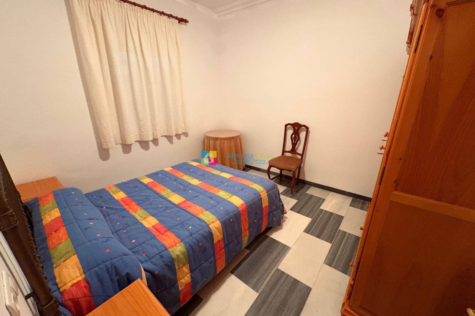 8 bedroom Townhouse for sale in Sierro - € 224,950 (Ref: 9699697)