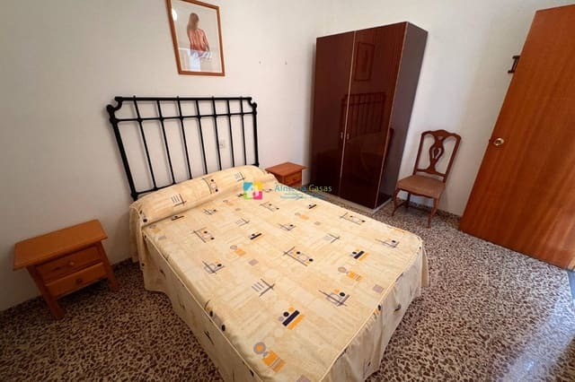 8 bedroom Townhouse for sale in Sierro - € 224,950 (Ref: 9699697)