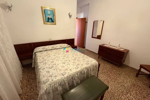 8 bedroom Townhouse for sale in Sierro - € 224,950 (Ref: 9699697)