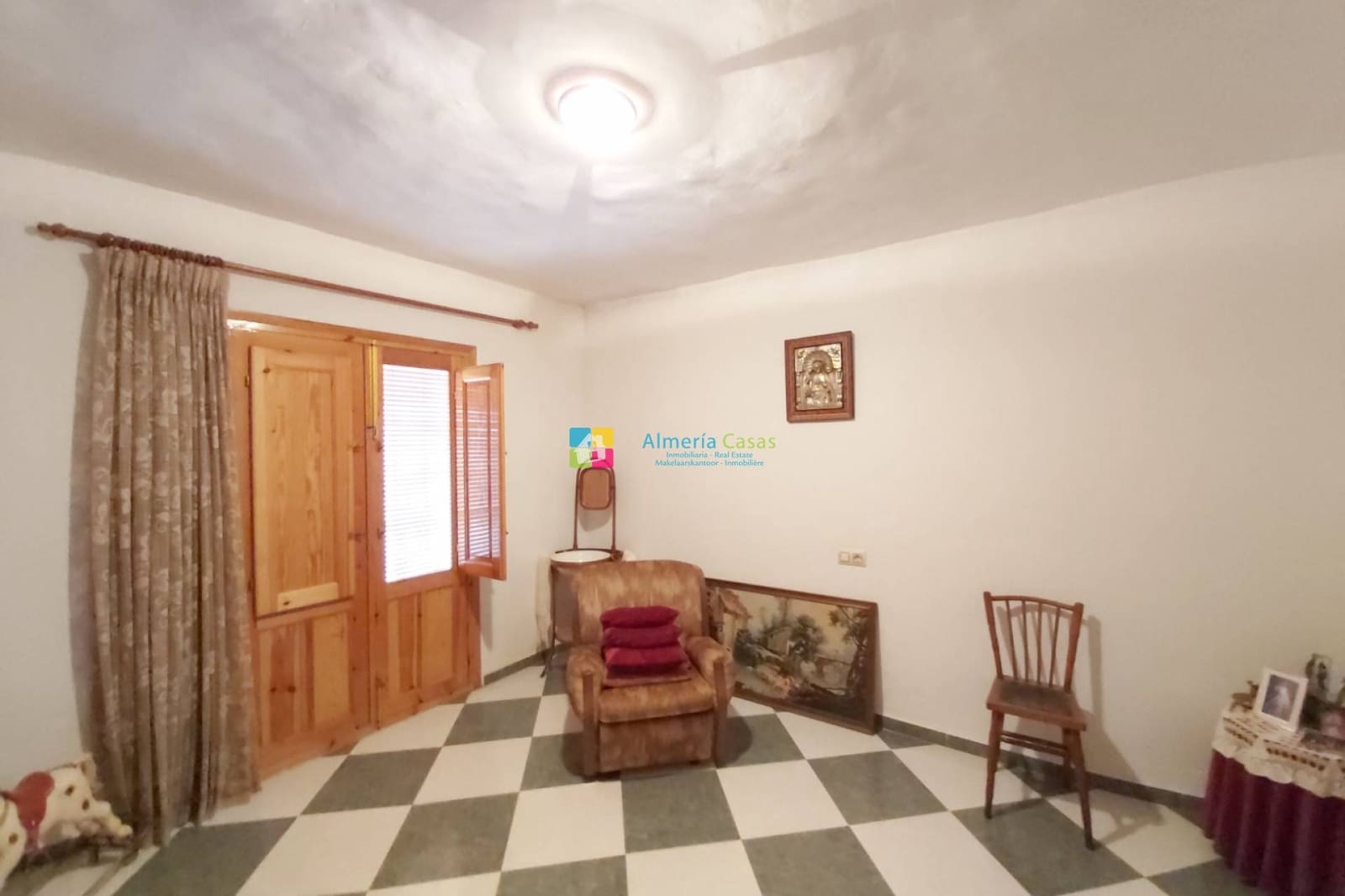 6 bedroom Townhouse for sale in Albanchez - € 95,000 (Ref: 9713442)