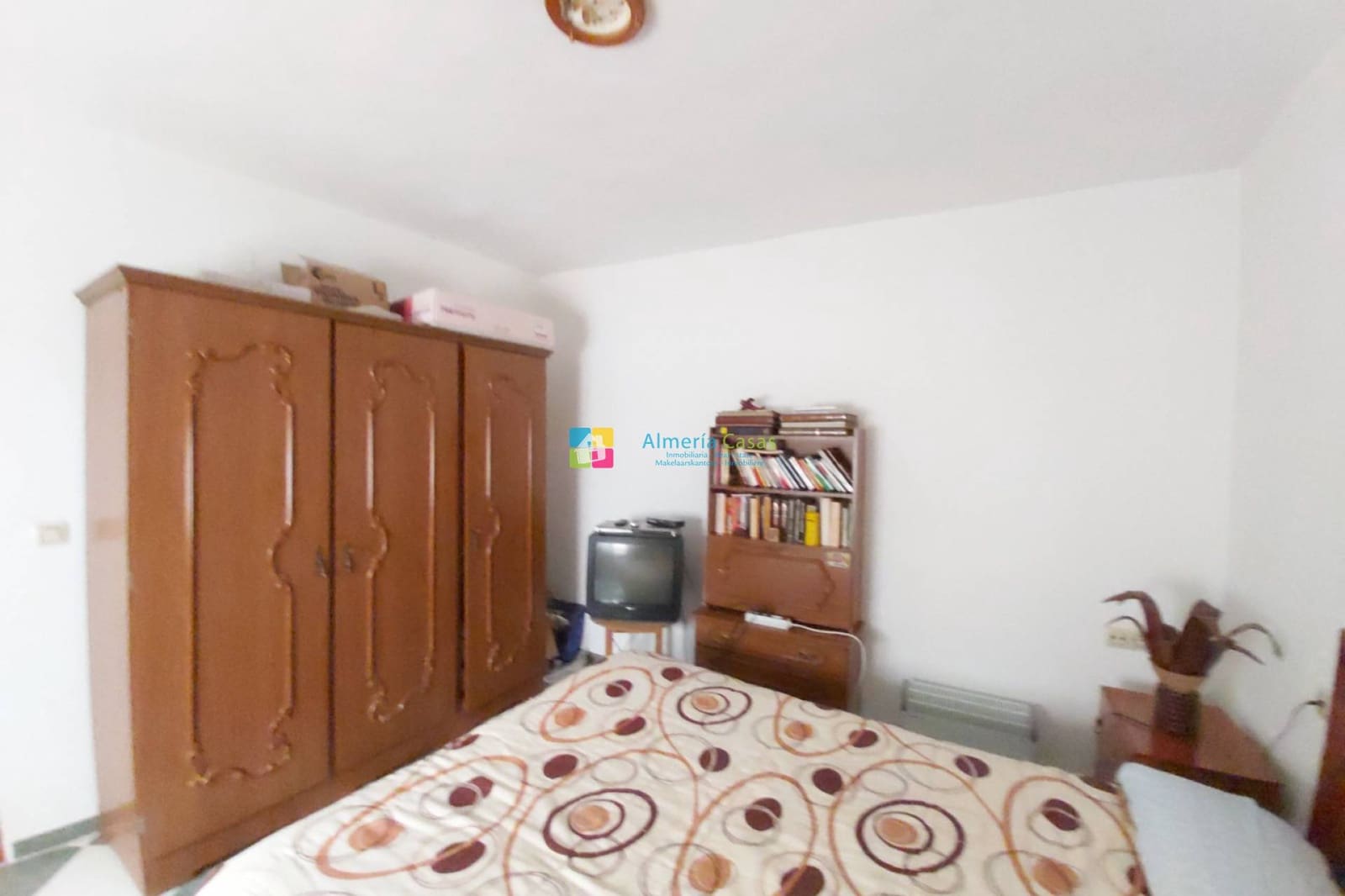 6 bedroom Townhouse for sale in Albanchez - € 95,000 (Ref: 9713442)