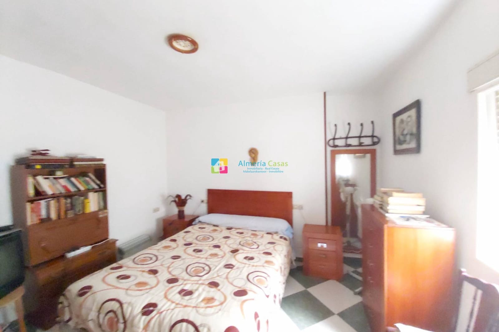 6 bedroom Townhouse for sale in Albanchez - € 95,000 (Ref: 9713442)