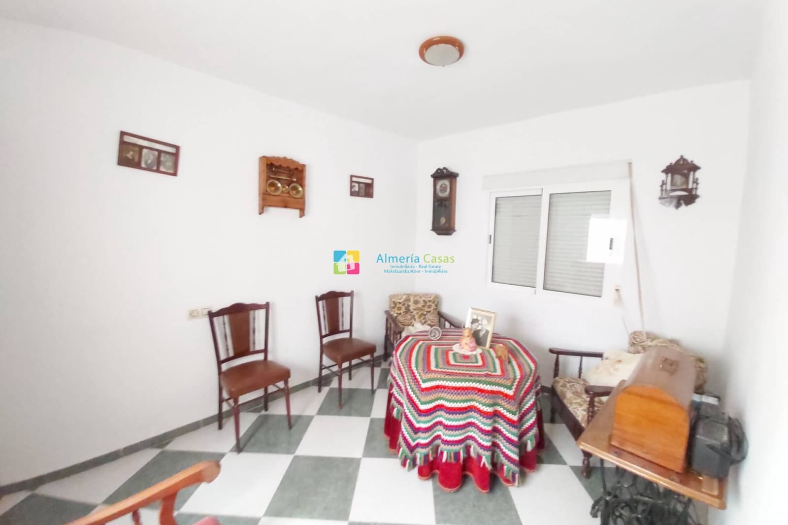 6 bedroom Townhouse for sale in Albanchez - € 95,000 (Ref: 9713442)