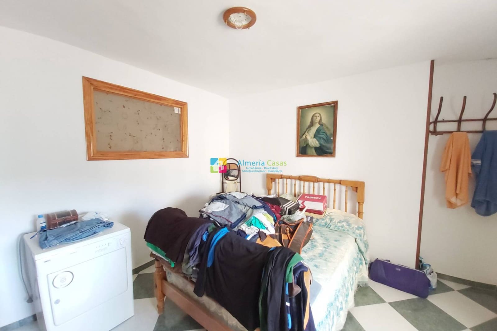 6 bedroom Townhouse for sale in Albanchez - € 95,000 (Ref: 9713442)