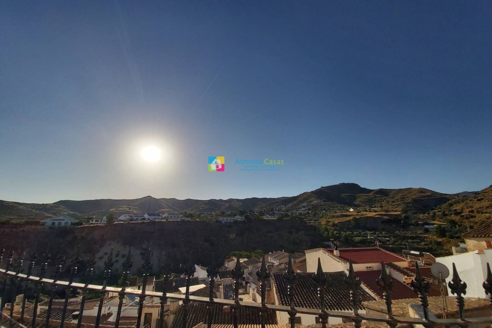 6 bedroom Townhouse for sale in Albanchez - € 95,000 (Ref: 9713442)