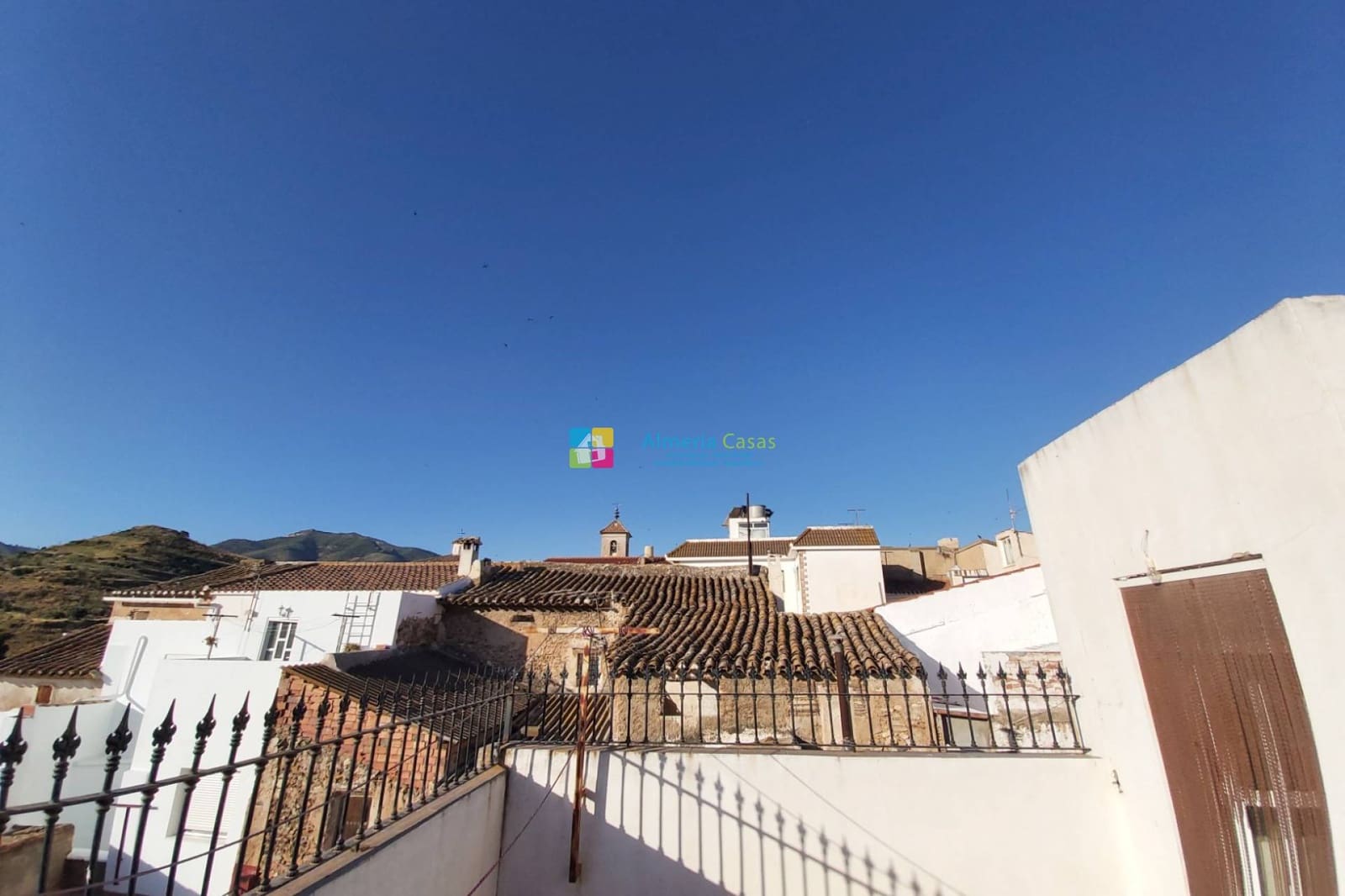 6 bedroom Townhouse for sale in Albanchez - € 95,000 (Ref: 9713442)