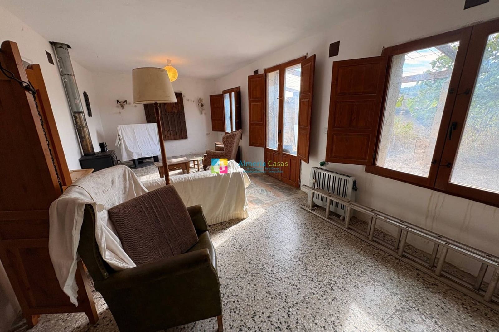 6 bedroom Finca/Country House for sale in Oria with pool - € 199,950 (Ref: 9713443)